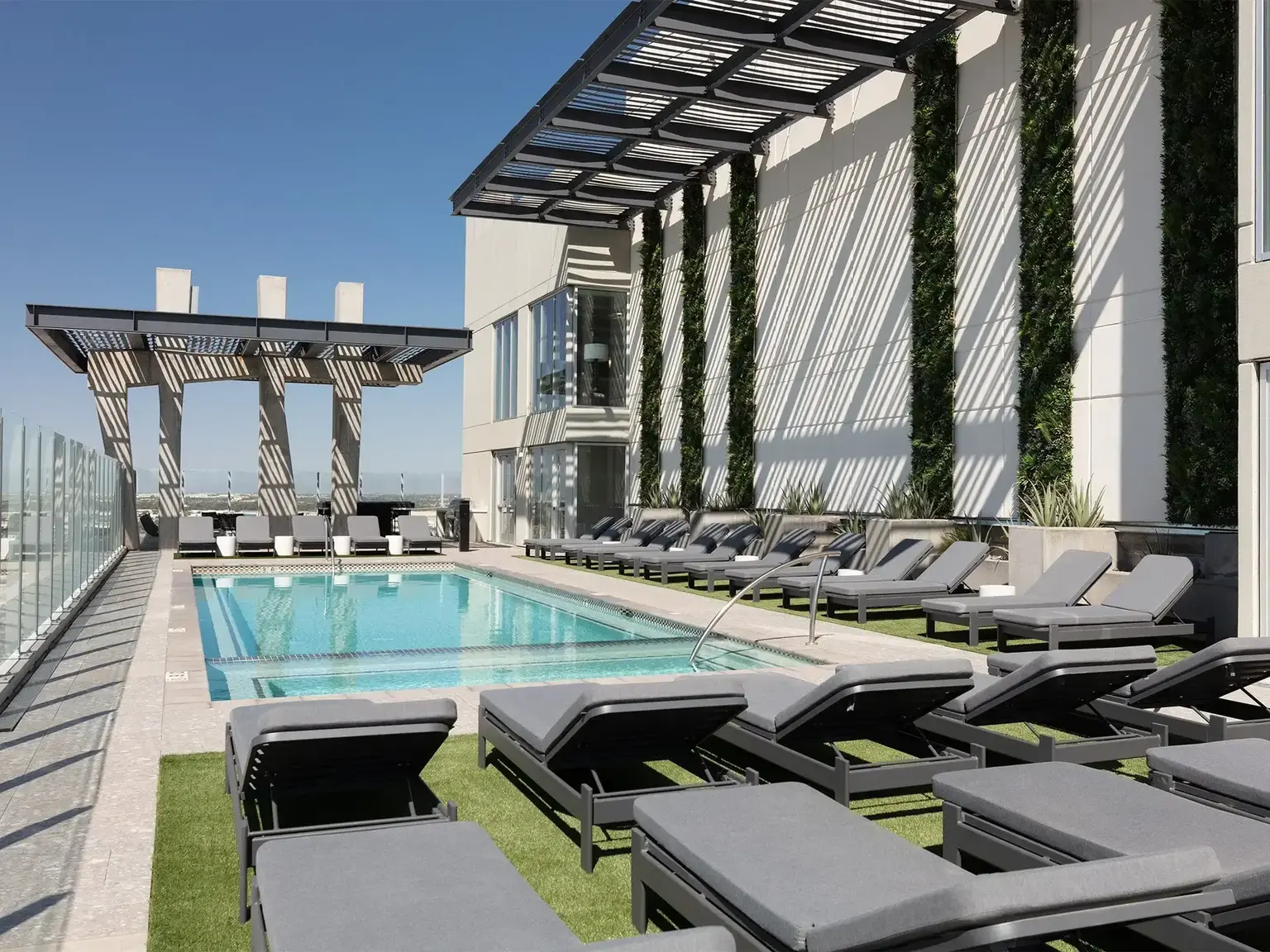Kenect Phoenix Rooftop Pool RXR & Korman: Innovating and Investing in Properties