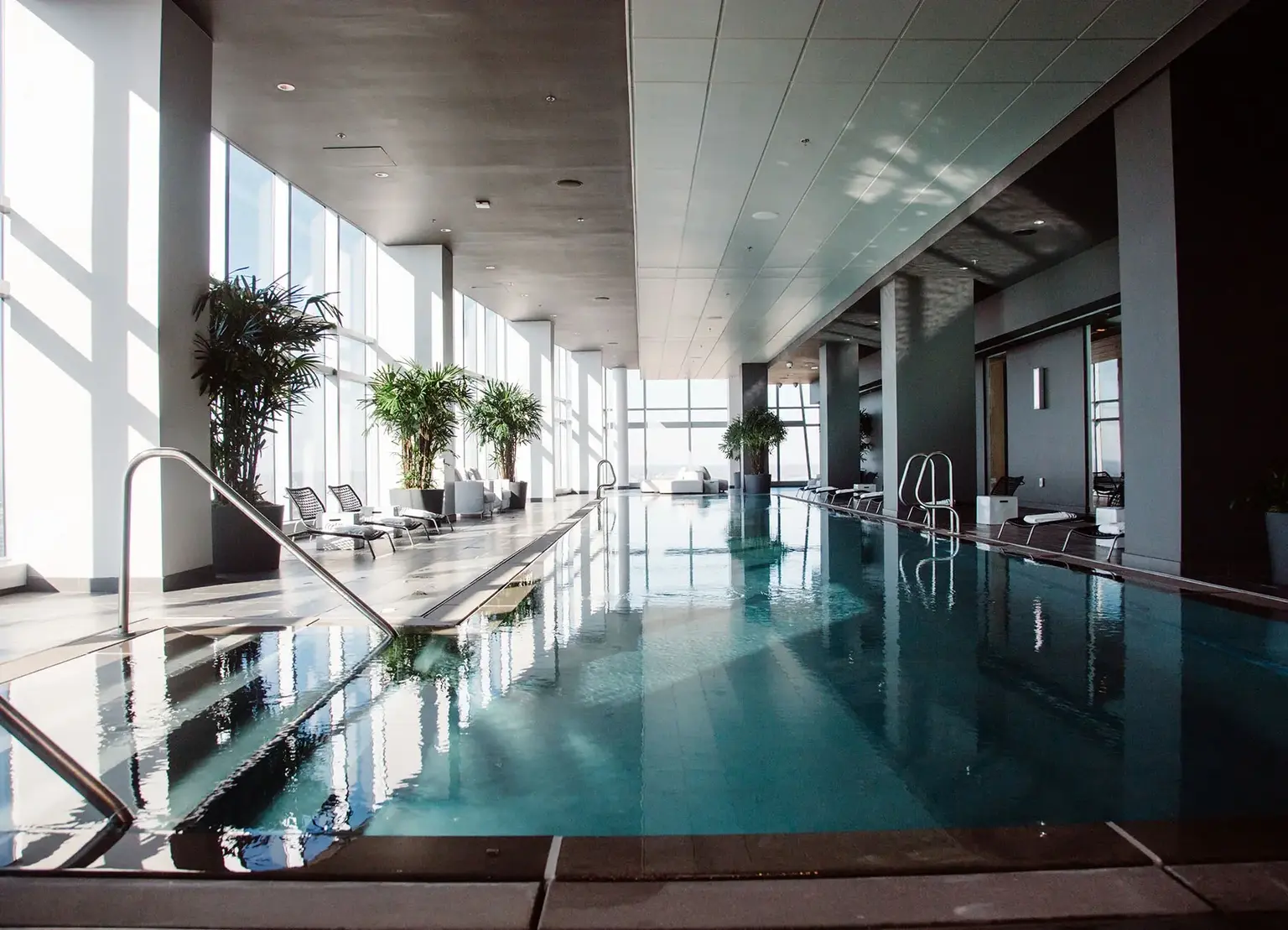 AKA University City infinity pool on Level 28 with full window and view of Philadelphia 