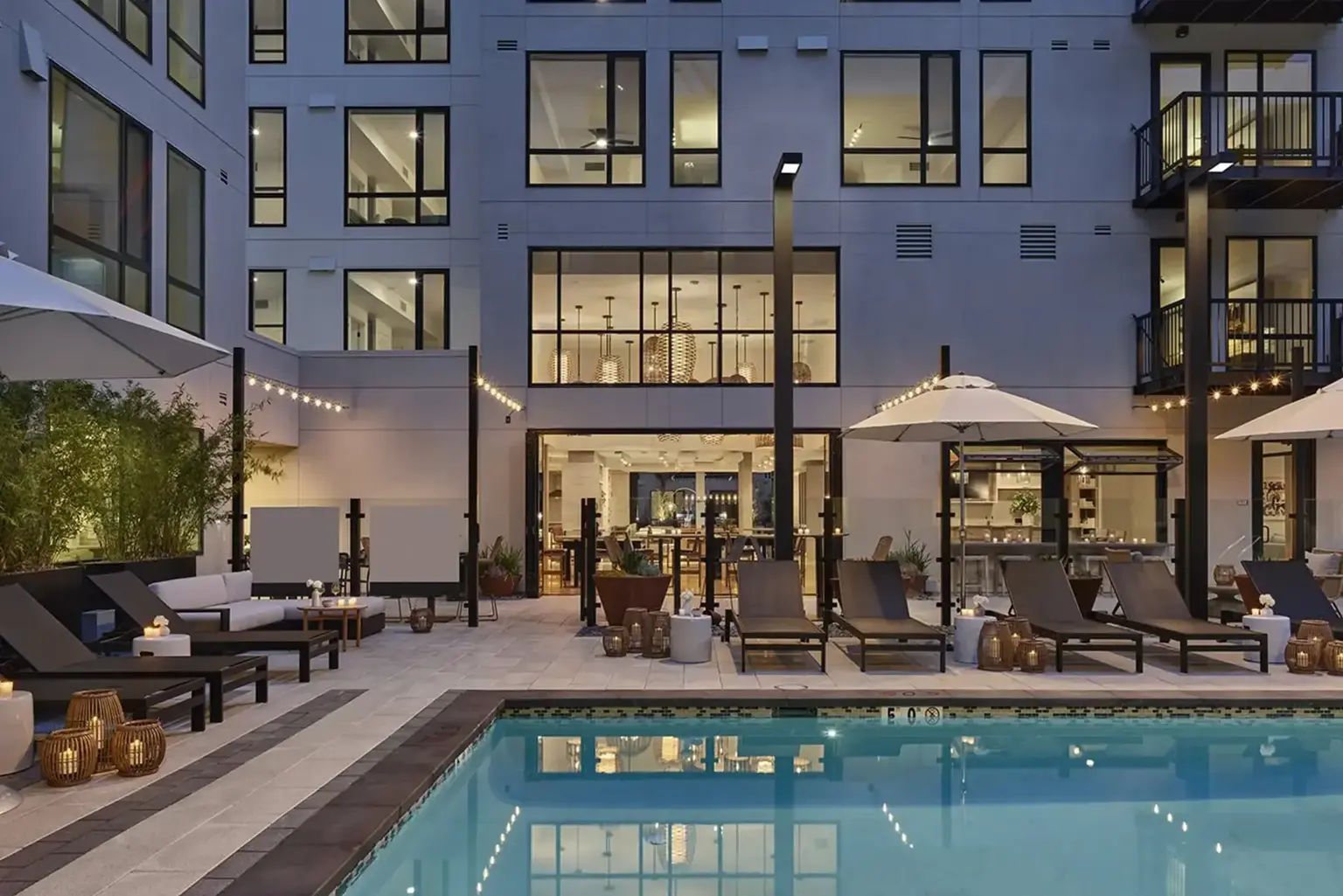 Community pool at AVE Santa Clara in the heart of Silicone Valley